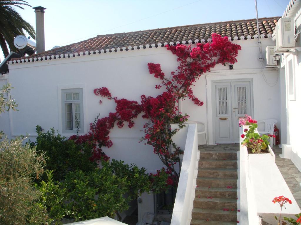 ספצס Villa Christina מראה חיצוני תמונה