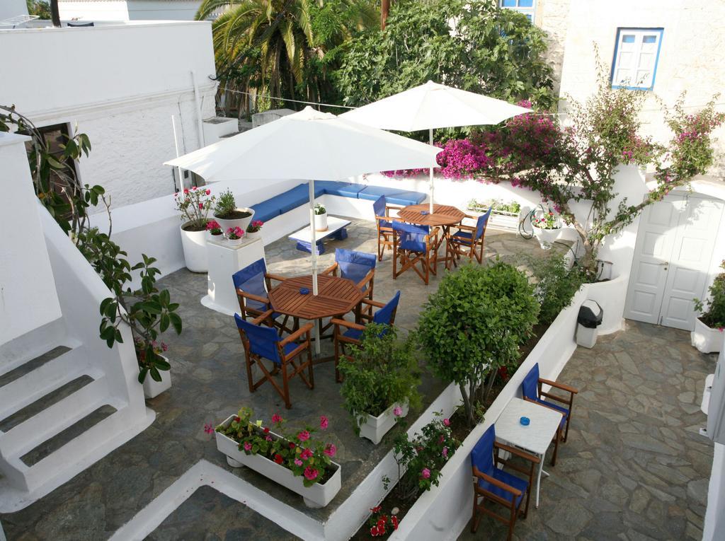 ספצס Villa Christina מראה חיצוני תמונה